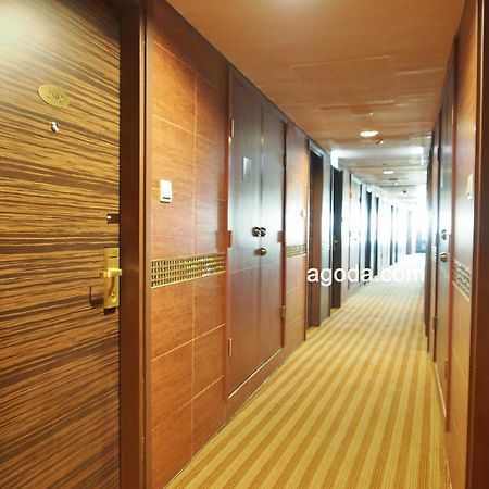 Ramada Grand Tsim Sha Tsui Hotel Hong Kong Exterior photo
