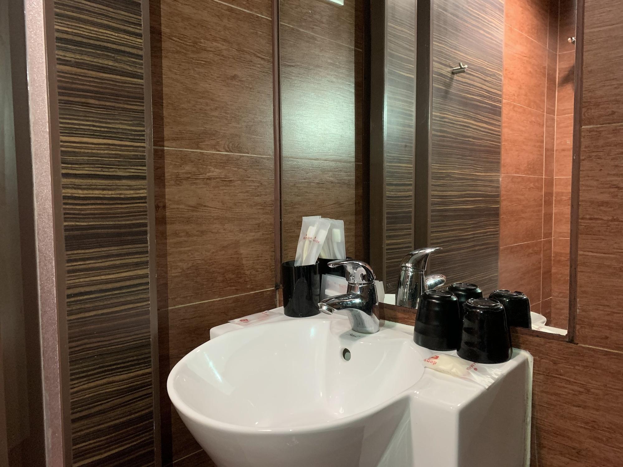 Ramada Grand Tsim Sha Tsui Hotel Hong Kong Exterior photo