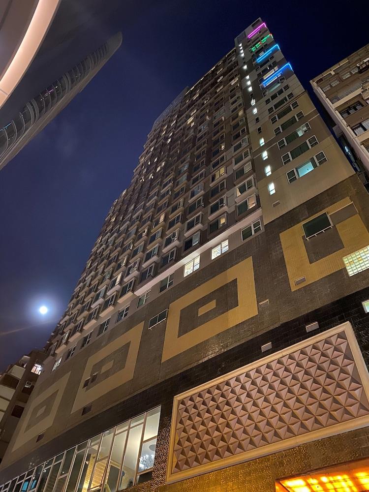 Ramada Grand Tsim Sha Tsui Hotel Hong Kong Exterior photo